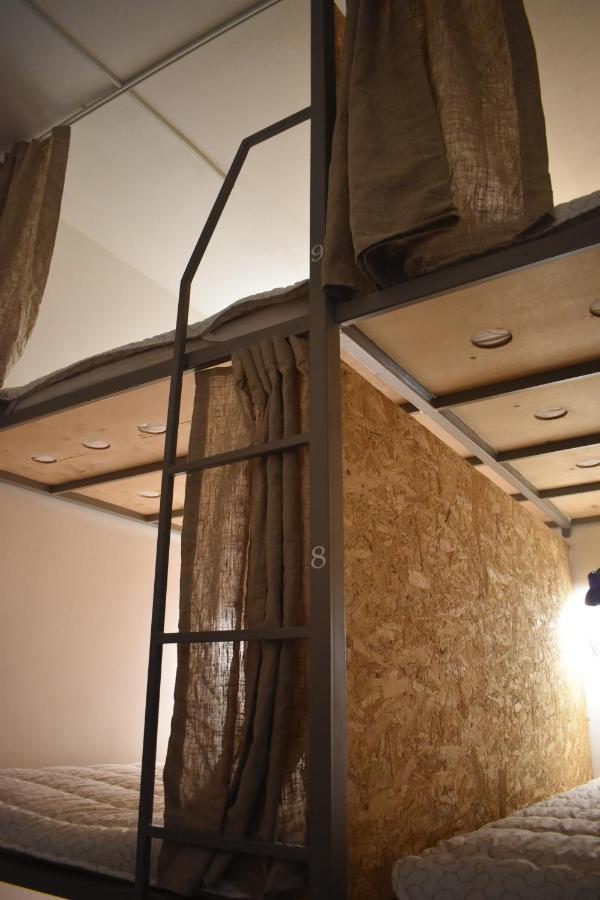 יירבאן Sleep Studio Hostel מראה חיצוני תמונה