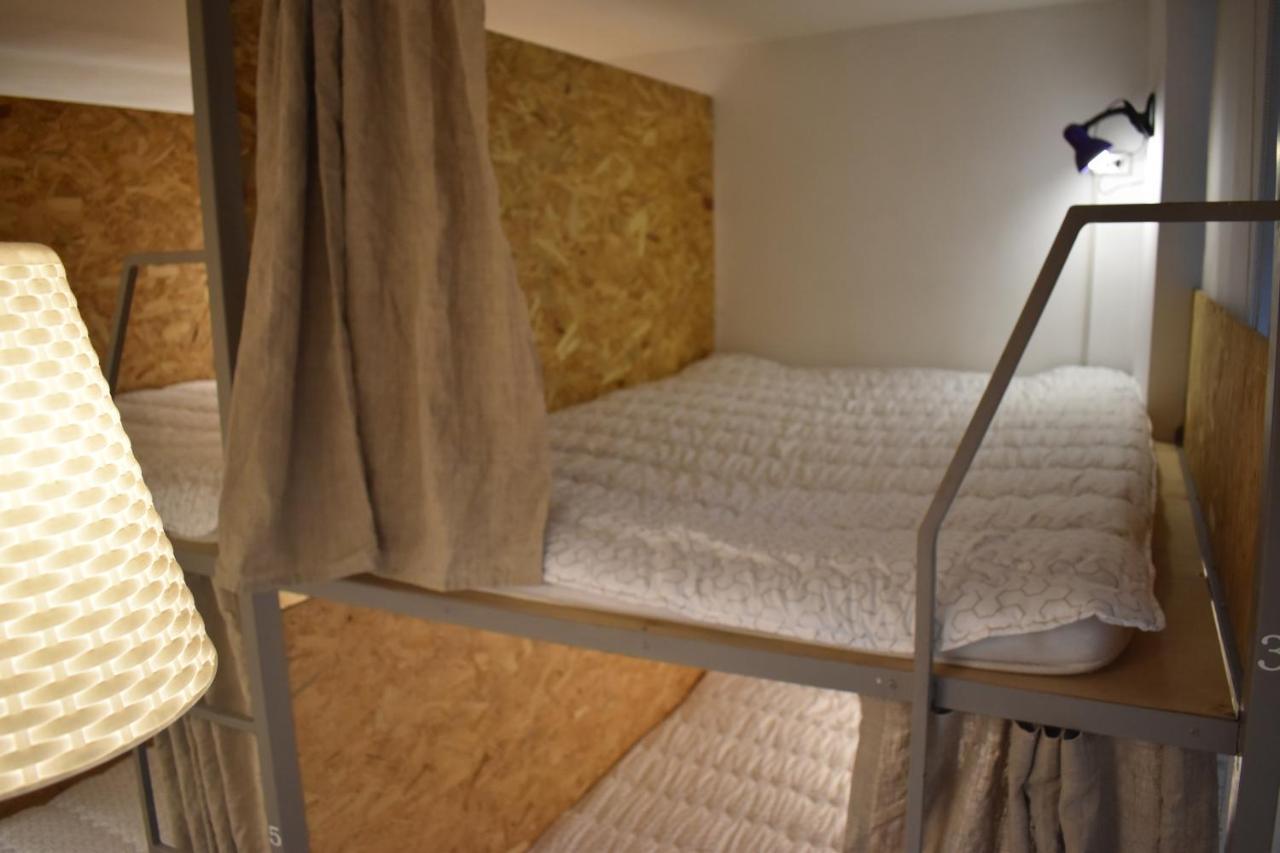 יירבאן Sleep Studio Hostel מראה חיצוני תמונה