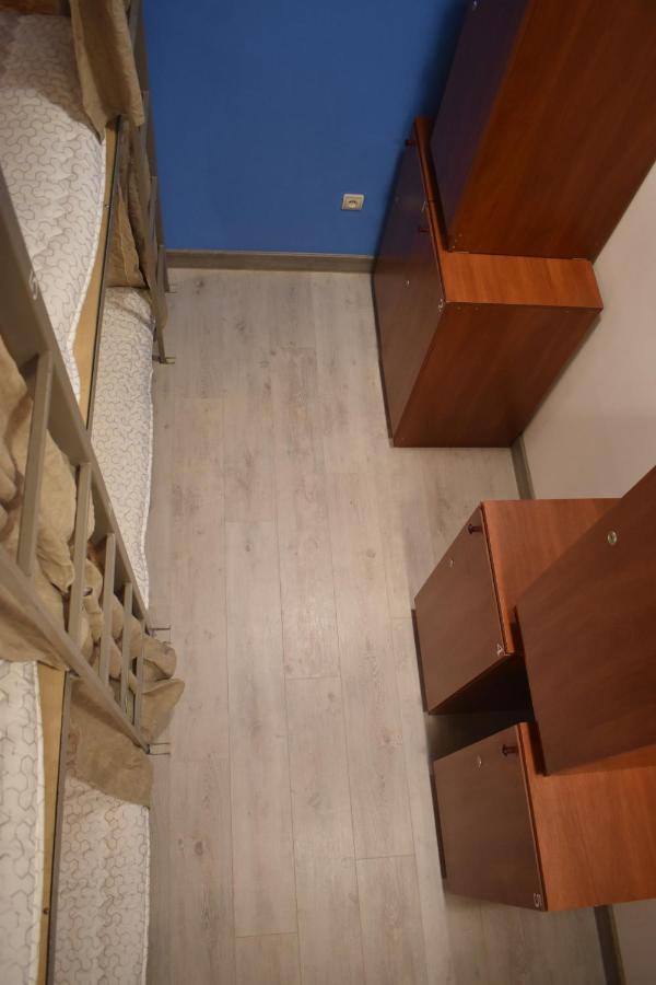 יירבאן Sleep Studio Hostel מראה חיצוני תמונה
