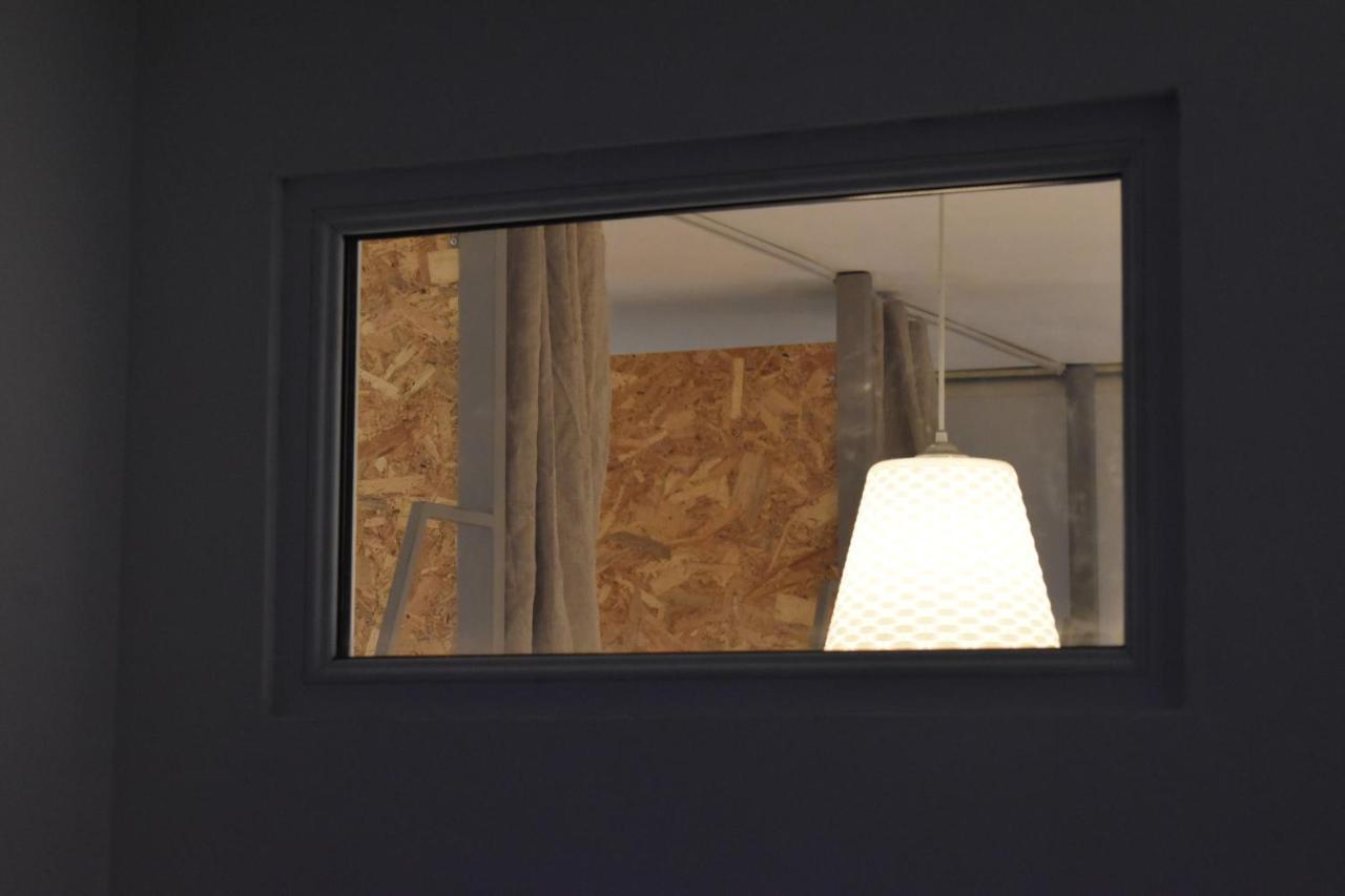 יירבאן Sleep Studio Hostel מראה חיצוני תמונה