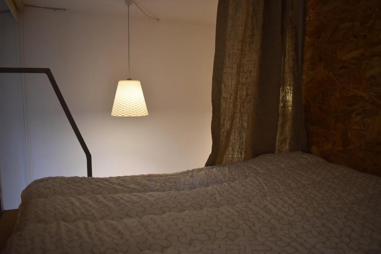 יירבאן Sleep Studio Hostel מראה חיצוני תמונה