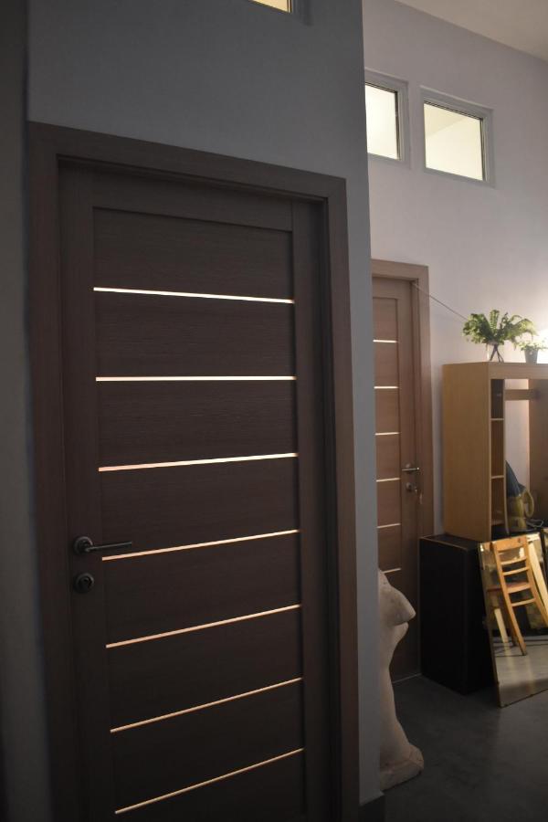 יירבאן Sleep Studio Hostel מראה חיצוני תמונה