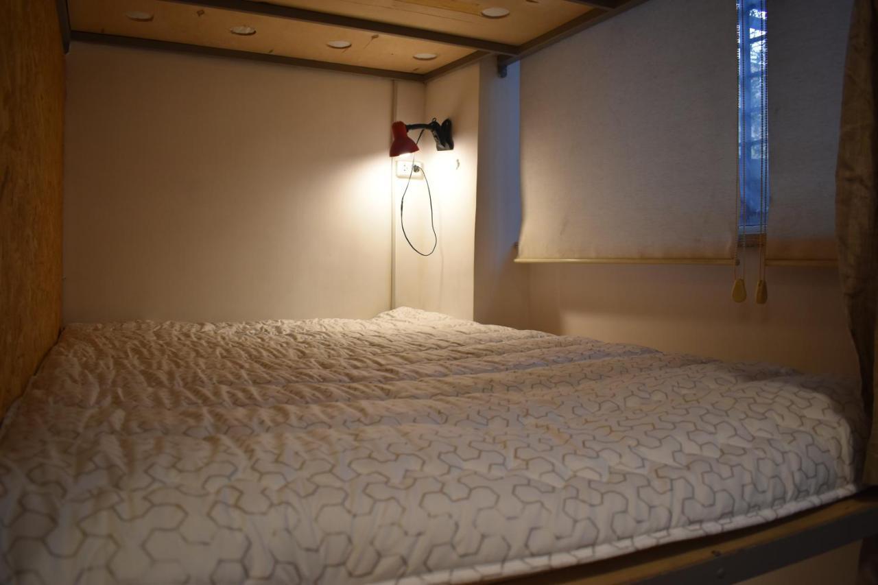 יירבאן Sleep Studio Hostel מראה חיצוני תמונה