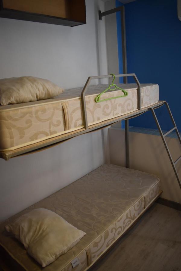 יירבאן Sleep Studio Hostel מראה חיצוני תמונה