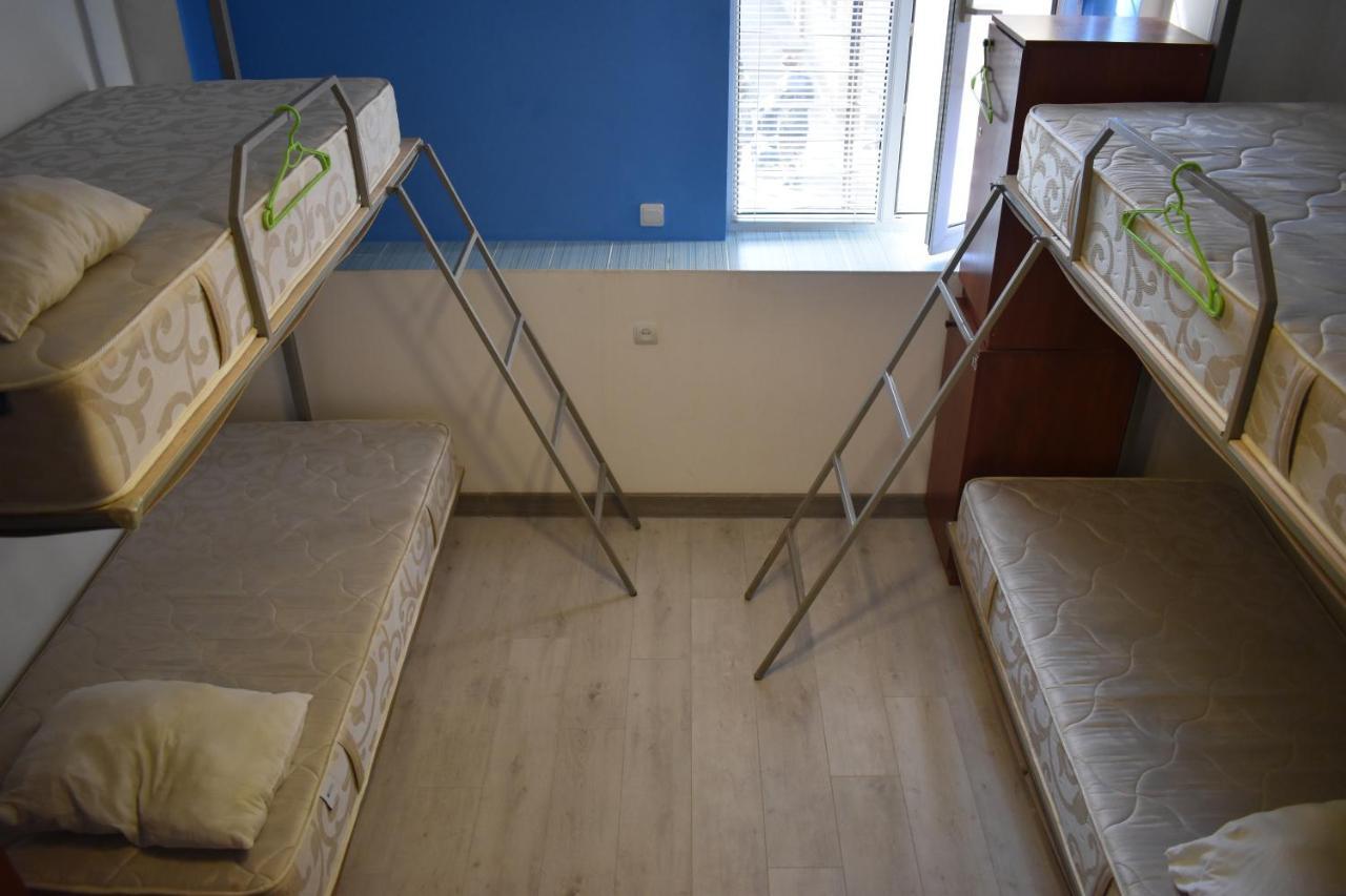 יירבאן Sleep Studio Hostel מראה חיצוני תמונה