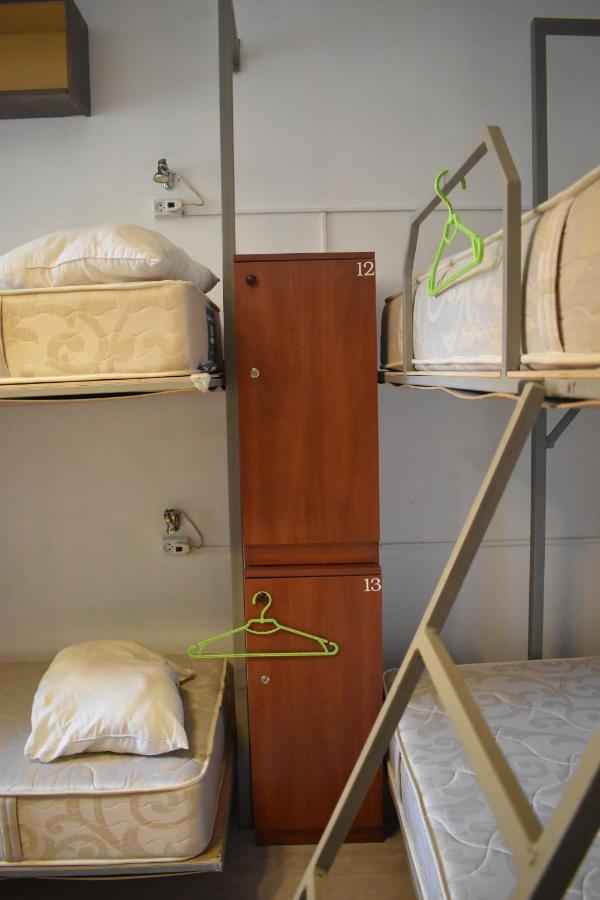 יירבאן Sleep Studio Hostel מראה חיצוני תמונה