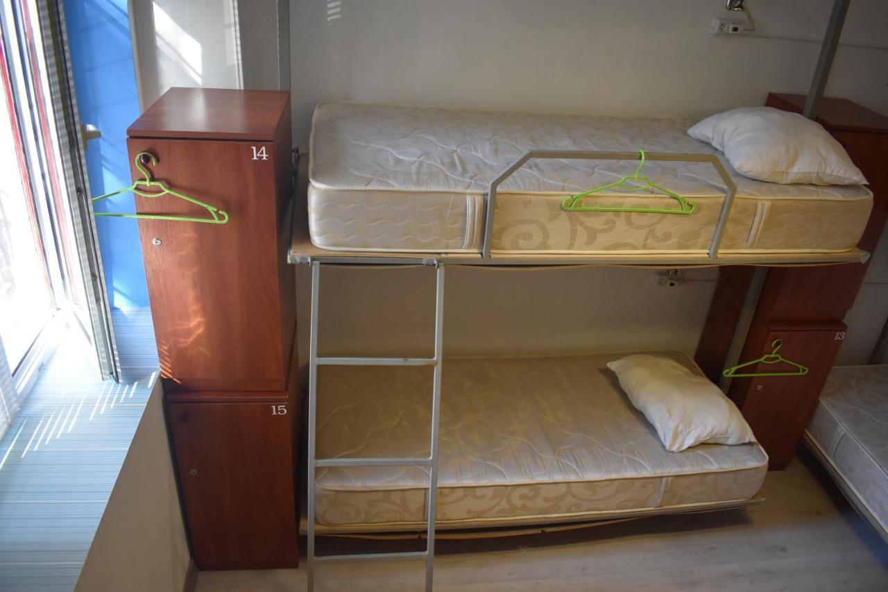 יירבאן Sleep Studio Hostel מראה חיצוני תמונה
