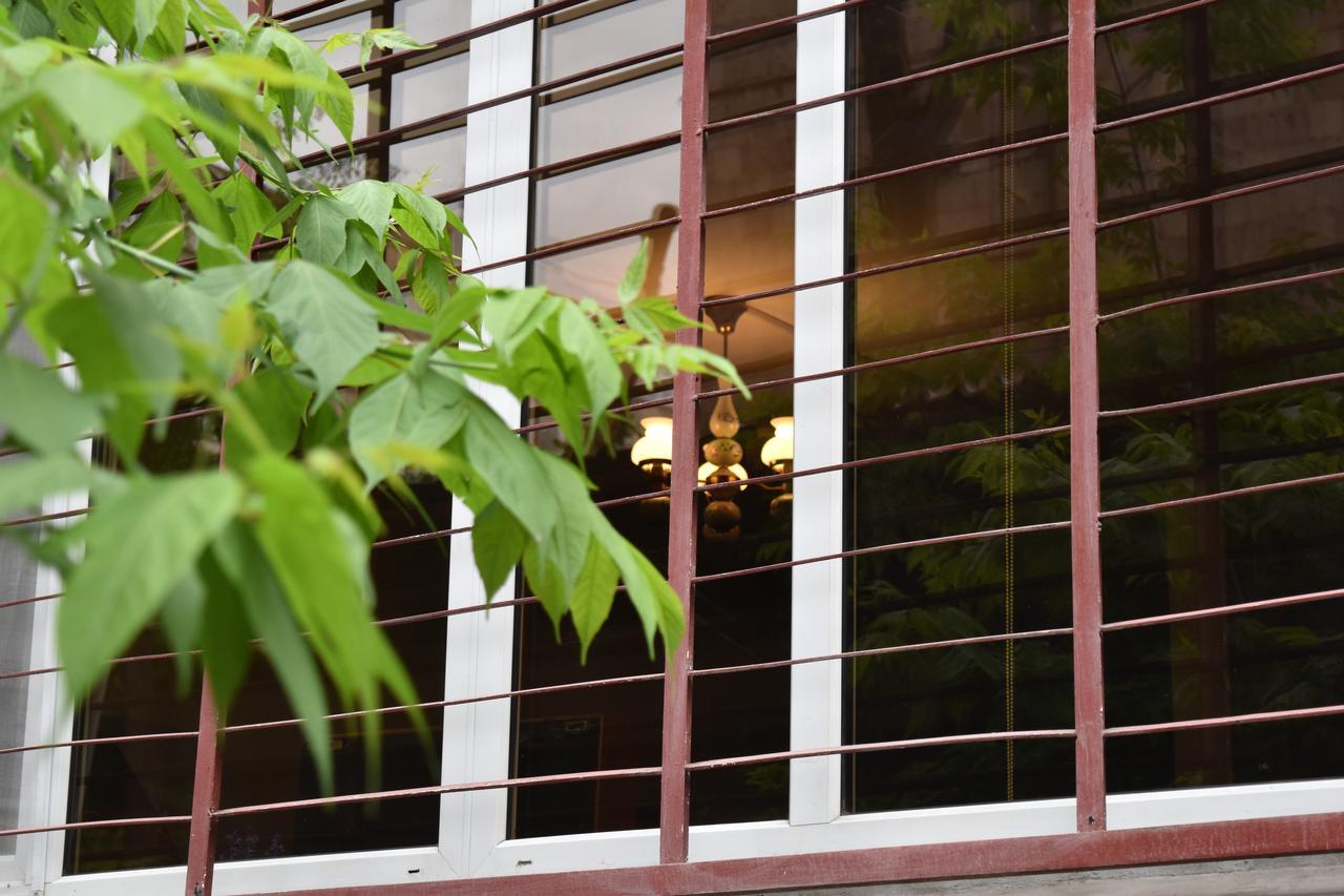 יירבאן Sleep Studio Hostel מראה חיצוני תמונה